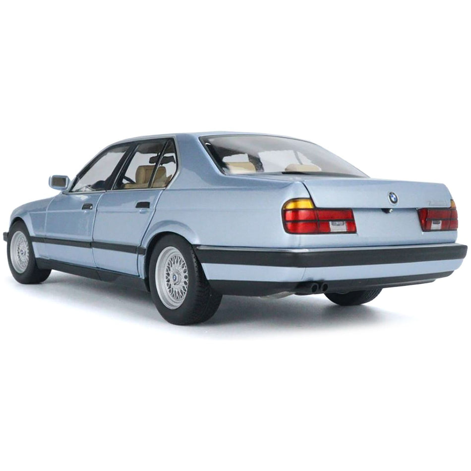 1986 BMW 730i (E32) Light Blue Metallic 1/18 Diecast Model Car by Minichamps