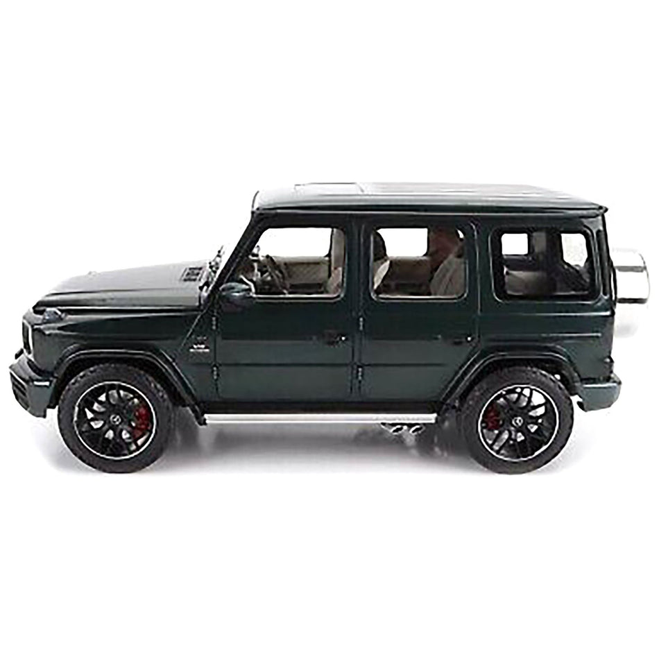 2018 Mercedes-Benz AMG G63 Green Metallic with Sunroof 1/18 Diecast Model Car by Minichamps