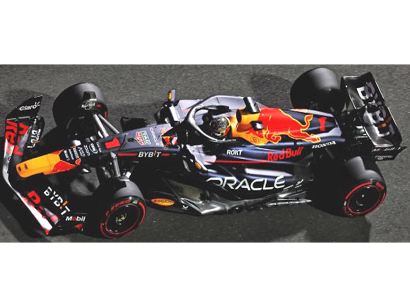 Red Bull Racing RB19 #1 Max Verstappen "Oracle" Winner F1 Formula One "Abu Dhabi GP" (2023) with Driver Limited Edition to 204 pieces Worldwide 1/18 Diecast Model Car by Minichamps