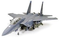 Boeing / McDonnell Douglas F-15E Strike Eagle w/ Bunker Buster
Scale: 1:32