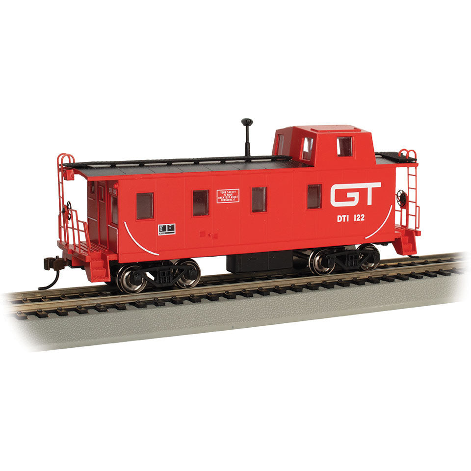 Bachmann Streamlined Caboose with Offset Cupola - Grand Trunk #122