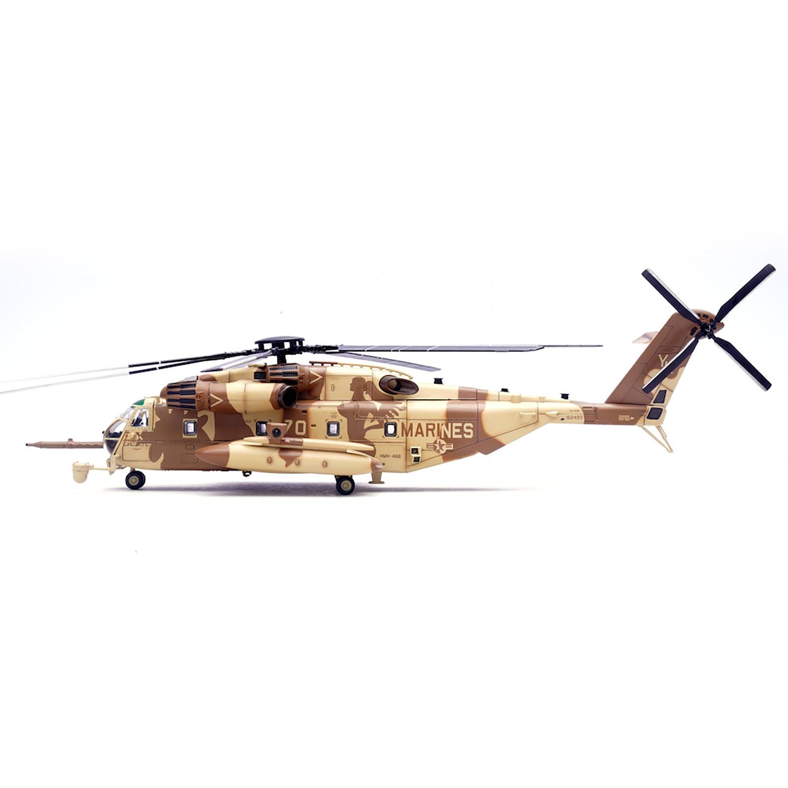 Marine CH-53E Super Stallion helicopter model (14060PC70-2__40026)