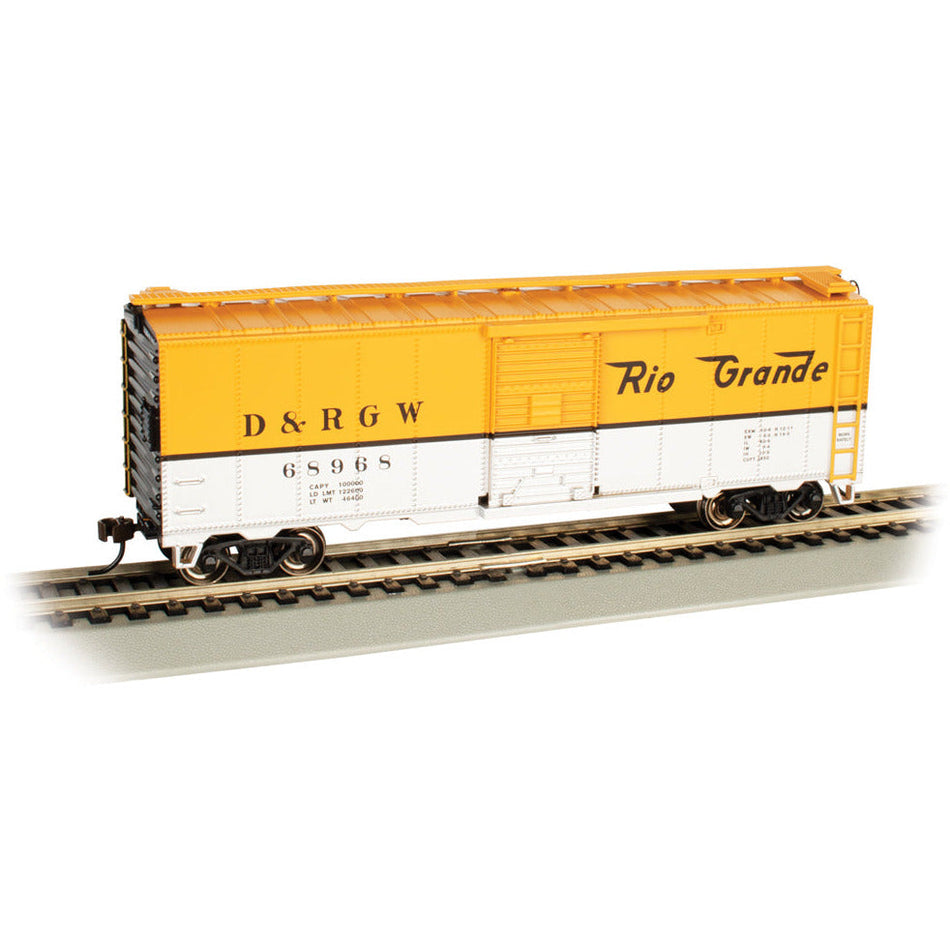 Bachmann D&RGW™ #68968 - (yellow & silver)- 40' Box Car (HO Scale)