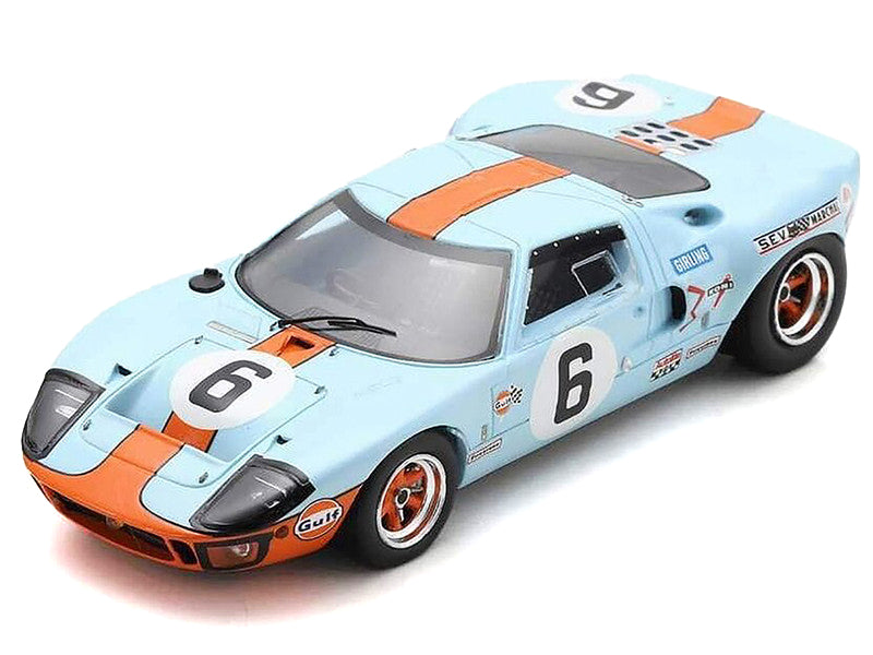 Ford GT40 #6 Jacky Ickx - Jackie Oliver "JW Automotive Engineering" Winner "24 Hours of Le Mans" (1969) with Acrylic Display Case 1/18 Model Car by Spark