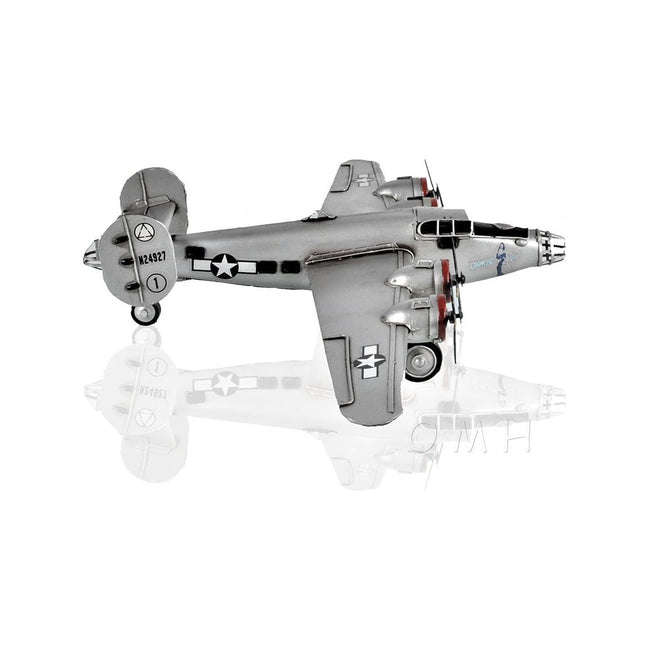 1940s U.S. Heavy Bomber Plane - Old Modern - ModelCars.com