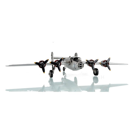 1940s U.S. Heavy Bomber Plane - Old Modern - ModelCars.com