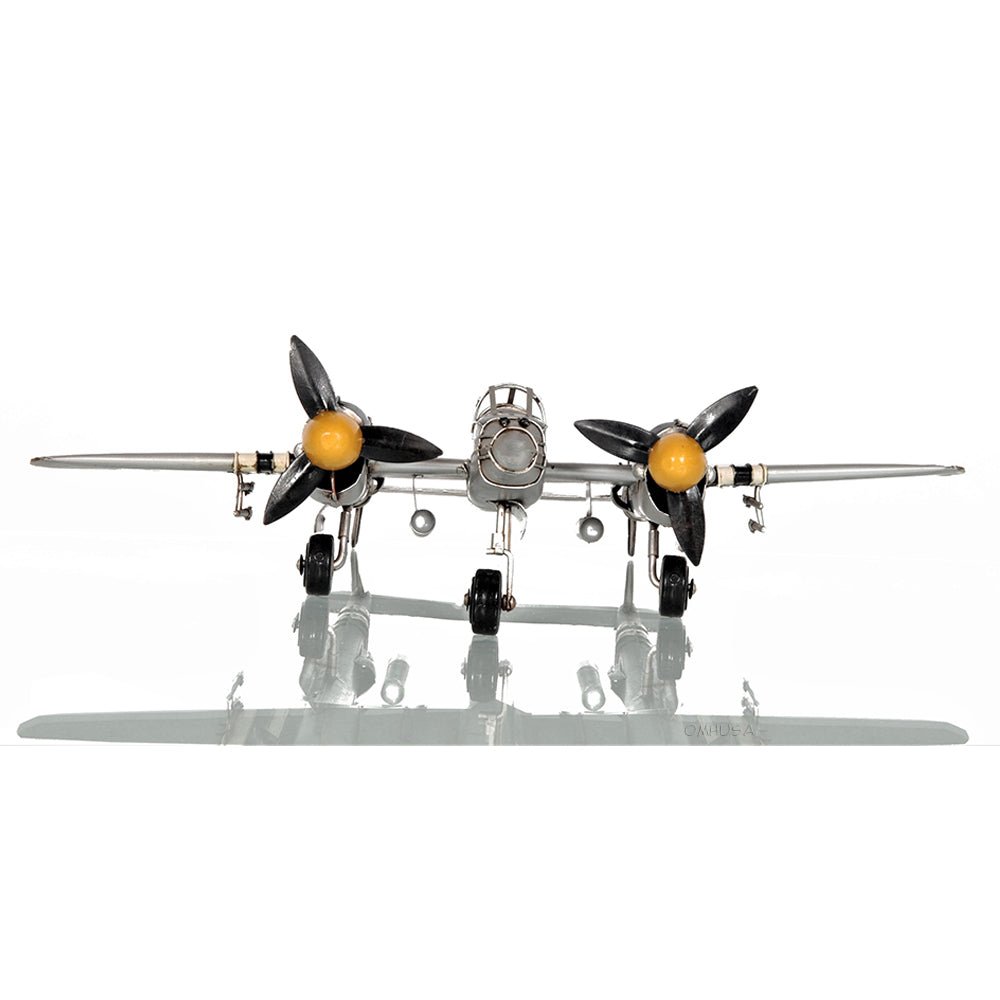 1940s U.S. Twin-Engine Fighter Plane-Old Modern-ModelCars.com