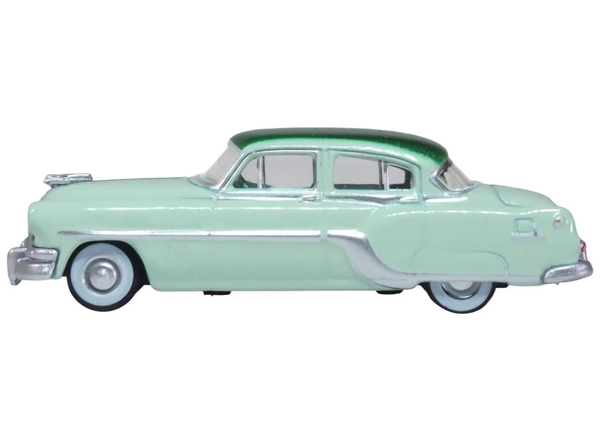 1954 Pontiac Chieftain 4 Door Shannon Green with Brookmere Green Top 1/87 (HO) Scale Diecast Model Car by Oxford Diecast-Oxford Diecast-ModelCars.com