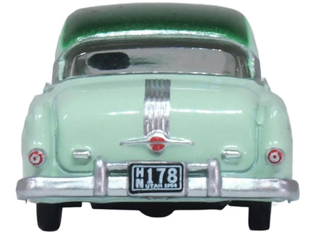 1954 Pontiac Chieftain 4 Door Shannon Green with Brookmere Green Top 1/87 (HO) Scale Diecast Model Car by Oxford Diecast-Oxford Diecast-ModelCars.com