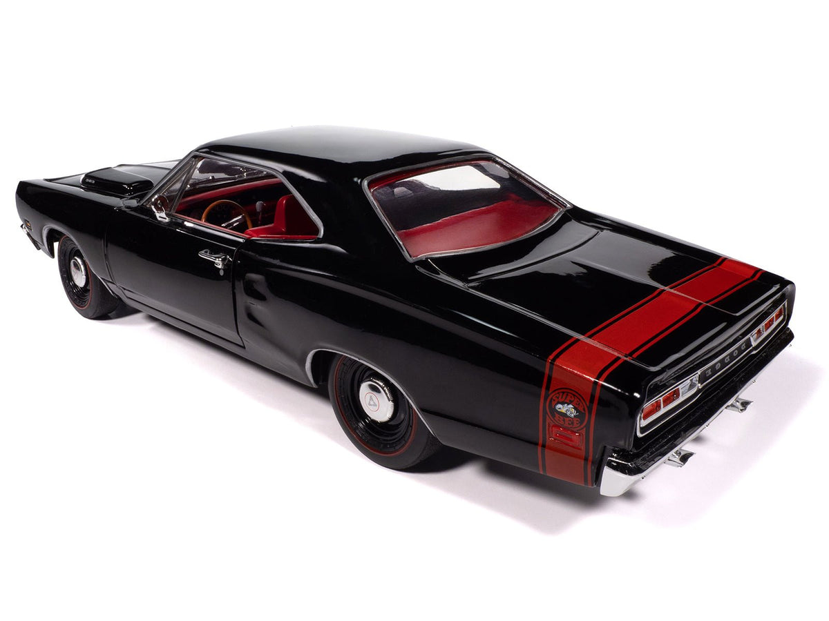 1969 Dodge Coronet Super Bee "Muscle Car & Corvette Nationals" (MCACN) Black with Red Interior "American Muscle" Series 1/18 Diecast Model Car by Auto World-Autoworld-ModelCars.com