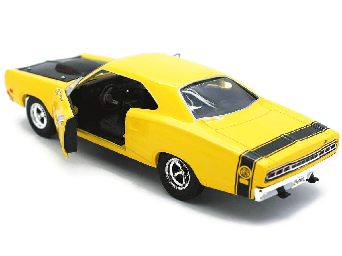 1969 Dodge Coronet Super Bee Yellow 1/24 Diecast Car Model by Motormax-Motormax-ModelCars.com