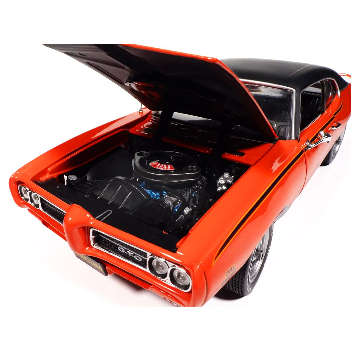 1969 Pontiac GTO Judge Carousel Red with Black Stripes and Black Vinyl Top "Mecum Auctions" "American Muscle" Series 1/18 Diecast Model Car by Auto World-Autoworld-ModelCars.com