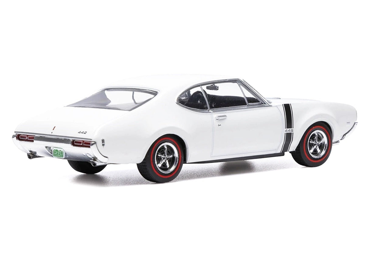 1970 Oldsmobile 442 W-30 Coupe White with Black Stripes 1/43 Diecast Model Car by IXO Models-IXO-ModelCars.com