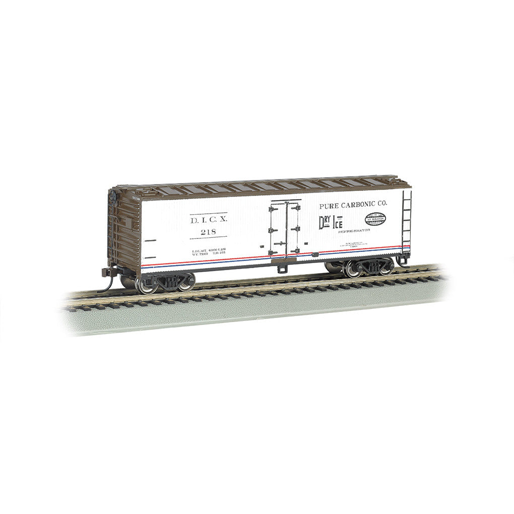 Bachmann Pure Carbonic Company-40' Wood-side Refrigerated Box Car (HO)