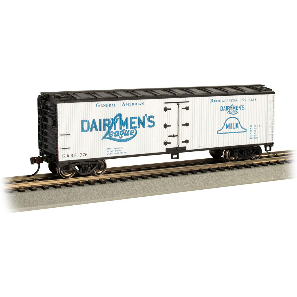 Bachmann Dairymen's League - 40' Wood-side Refrig Box Car (HO Scale)