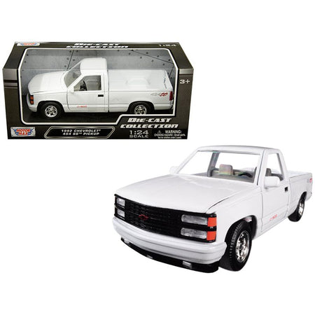 1992 Chevrolet 454 SS Pickup Truck White 1/24 Diecast Model Car by Motormax - Motormax - ModelCars.com