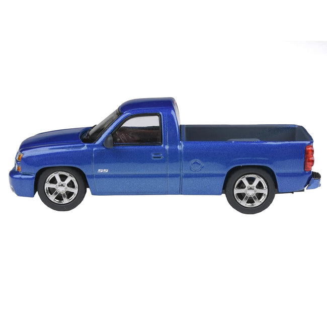 2006 Chevrolet Silverado 'Cateye' Pickup Truck Ming Blue Metallic 1/64 Diecast Model Car by Paragon-Paragon-ModelCars.com