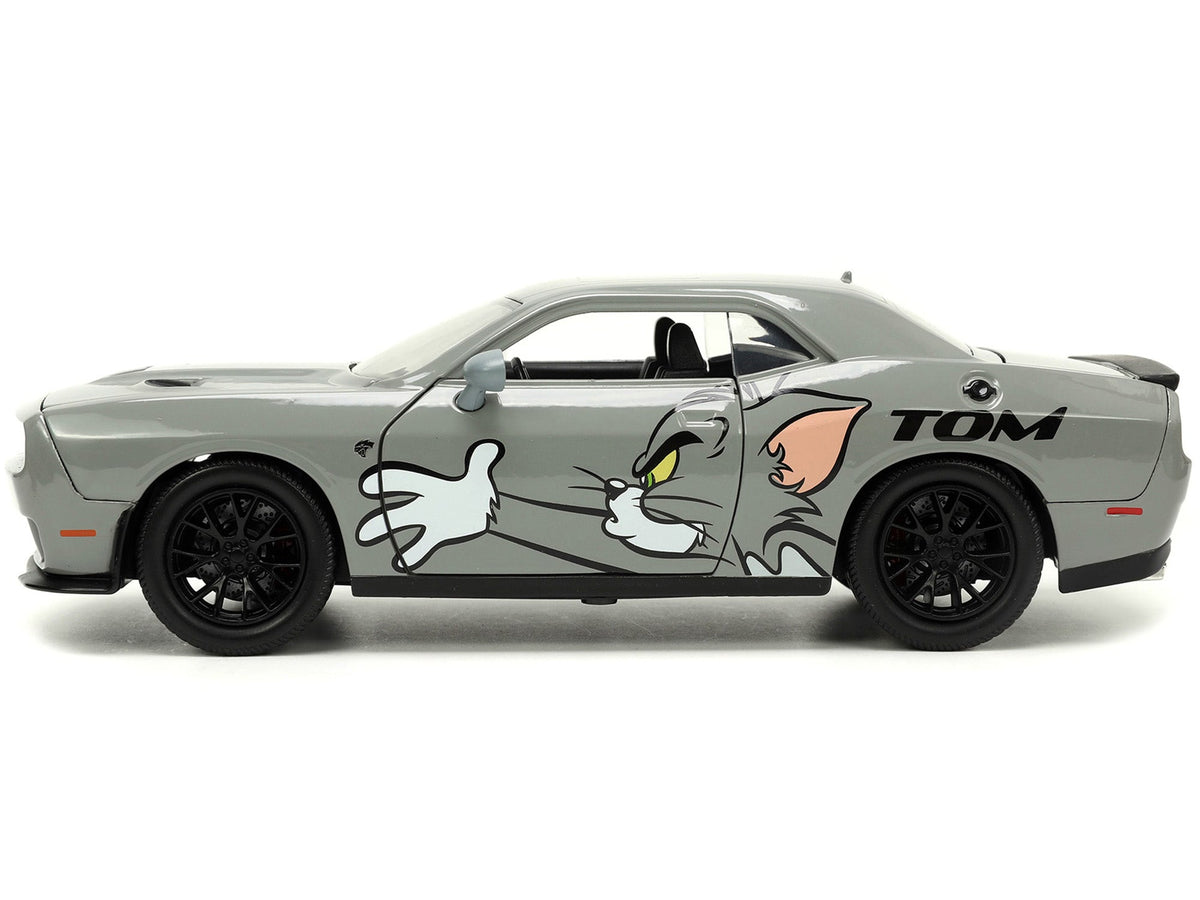 2015 Dodge Challenger Hellcat Gray with "Tom" Graphics and Jerry Diecast Figure "Tom and Jerry" "Hollywood Rides" Series 1/24 Diecast Model Car by Jada-Jada-ModelCars.com