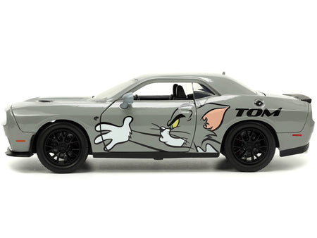 2015 Dodge Challenger Hellcat Gray with "Tom" Graphics and Jerry Diecast Figure "Tom and Jerry" "Hollywood Rides" Series 1/24 Diecast Model Car by Jada-Jada-ModelCars.com