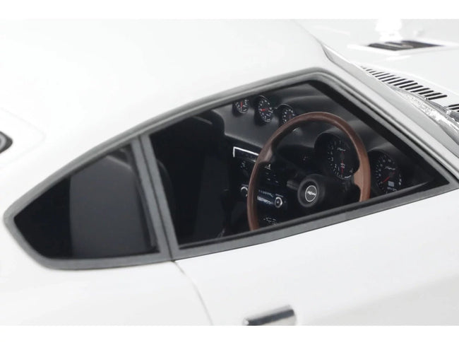 2015 Nissan PANDEM Fairlady Z RHD (Right Hand Drive) White Limited Edition to 2000 pieces Worldwide 1/18 Model Car by Otto Mobile-Otto Mobile-ModelCars.com