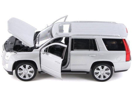 2017 Cadillac Escalade with Sunroof Silver Metallic 1/24-1/27 Diecast Model Car by Welly-Welly-ModelCars.com