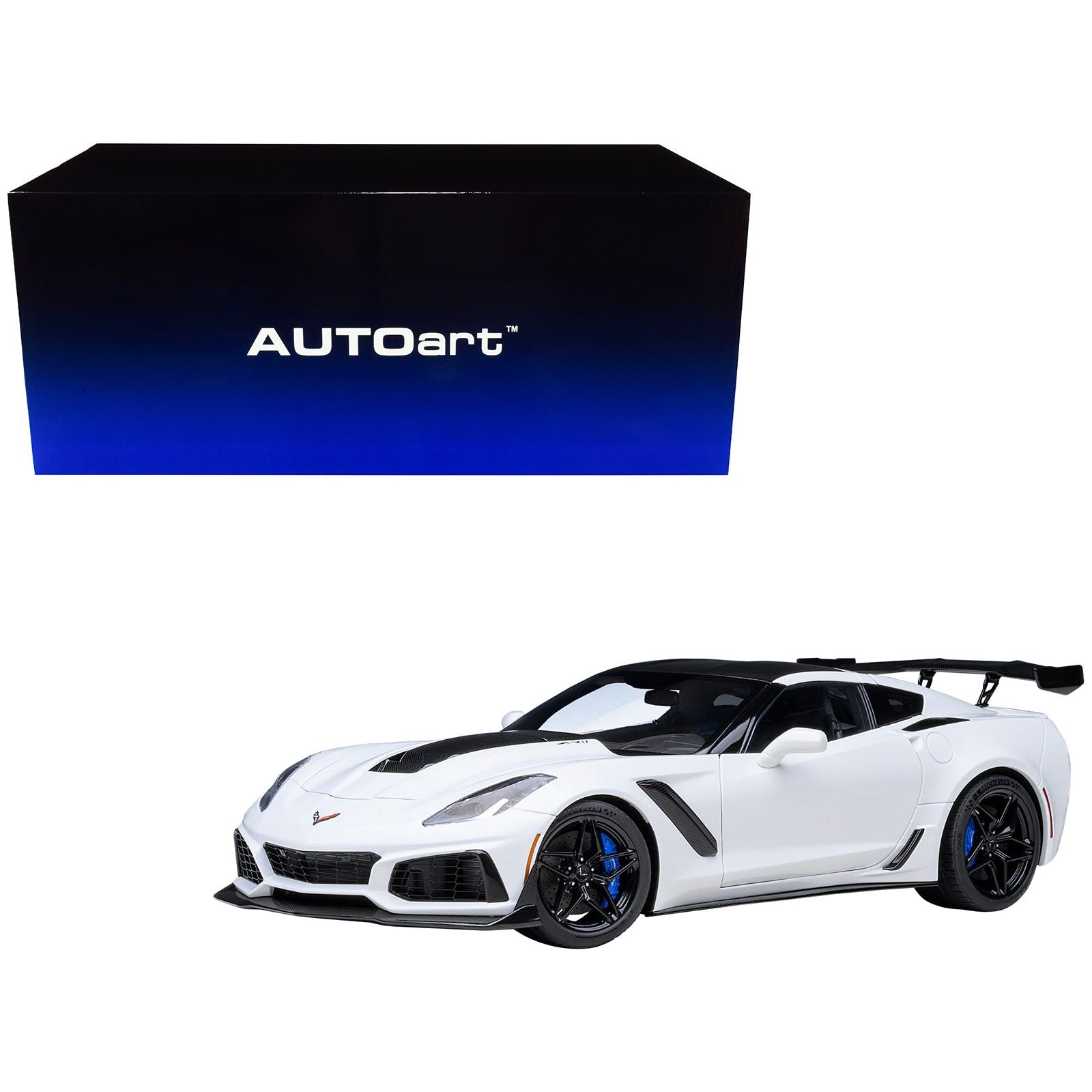 2019 Chevrolet Corvette C7 ZR1 Arctic White with Carbon Top 1/18 Model Car by Autoart - Autoart - ModelCars.com