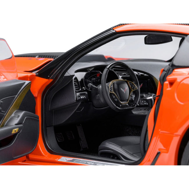 2019 Chevrolet Corvette C7 ZR1 Sebring Orange Tintcoat with Carbon Top 1/18 Model Car by Autoart-Autoart-ModelCars.com