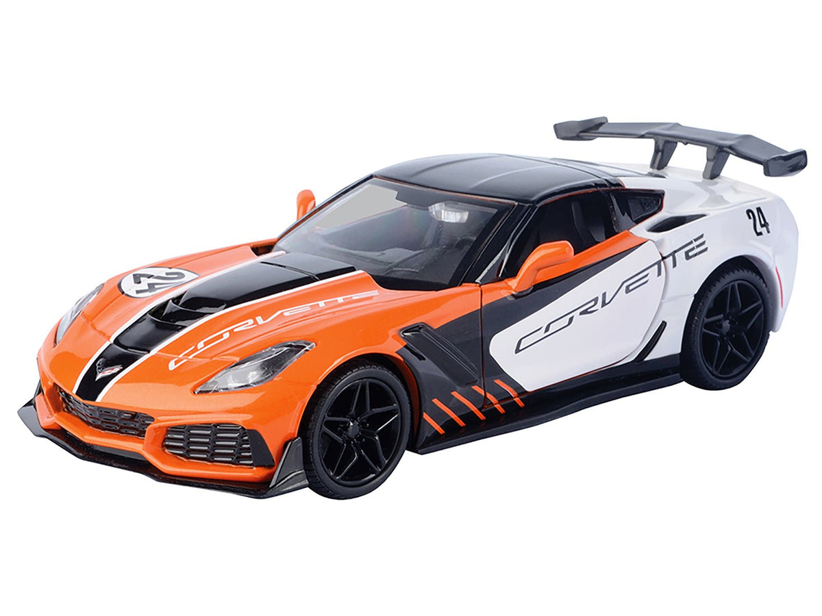 2019 Chevrolet Corvette ZR1 #24 Orange and White with Black Graphics "GT Racing" Series 1/24 Diecast Model Car by Motormax-Motormax-ModelCars.com