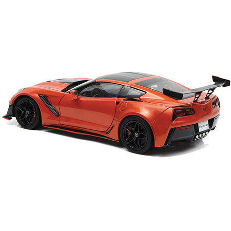2019 Chevrolet Corvette ZR1 Sebring Orange Metallic with Carbon Top and Hood 1/18 Diecast Model Car by IXO Models - IXO - ModelCars.com