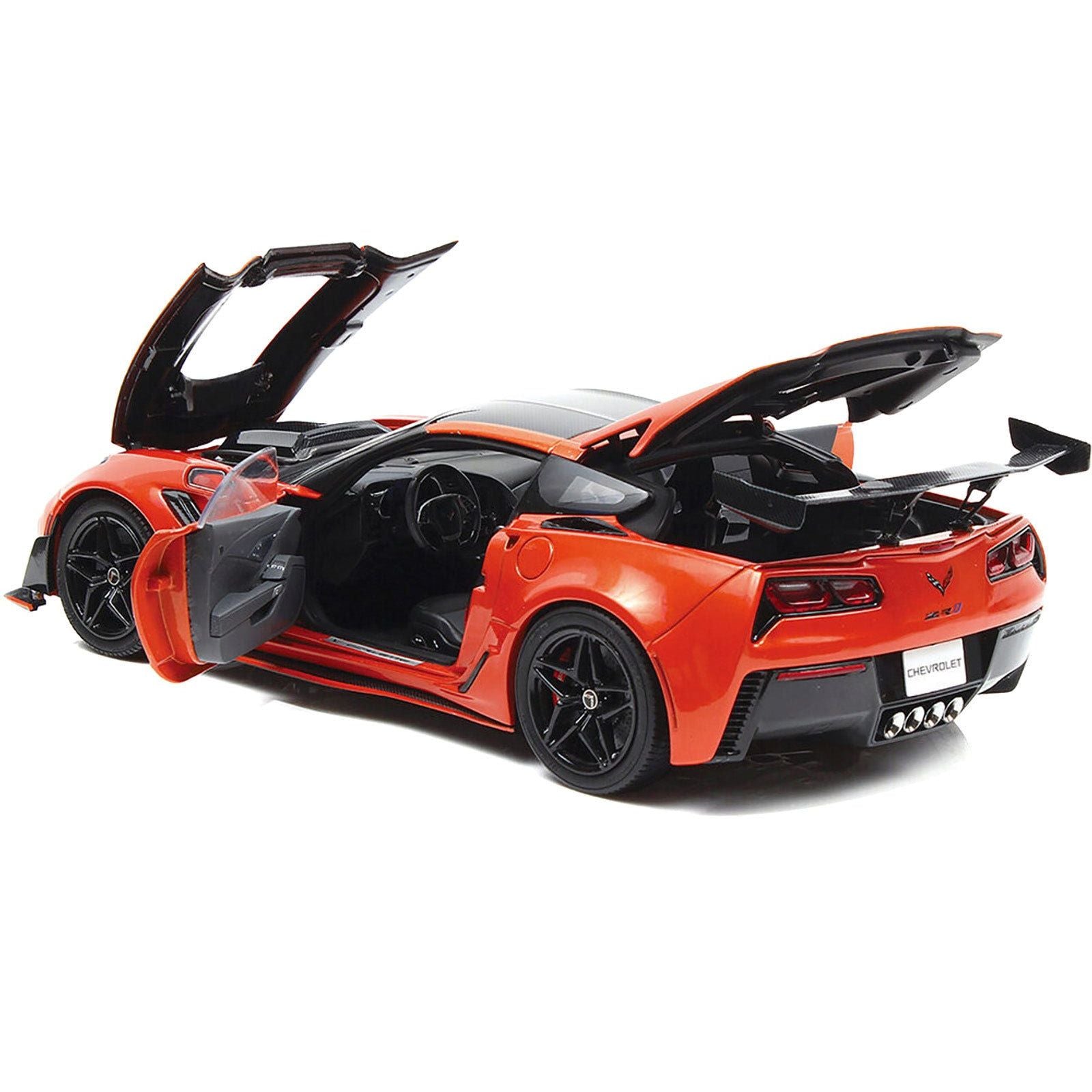 2019 Chevrolet Corvette ZR1 Sebring Orange Metallic with Carbon Top and Hood 1/18 Diecast Model Car by IXO Models - IXO - ModelCars.com