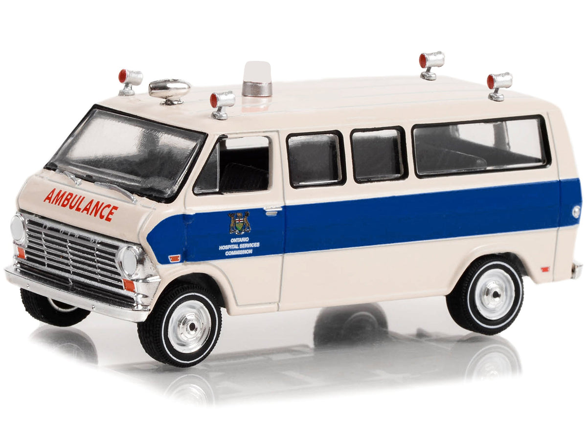 2019 Dodge Durango White and Orange "West Deer Township Volunteer Fire Company 290 Command Gibsonia Pennsylvania" "First Responders" Series 1 1/64 Diecast Model Car by Greenlight-Greenlight-ModelCars.com