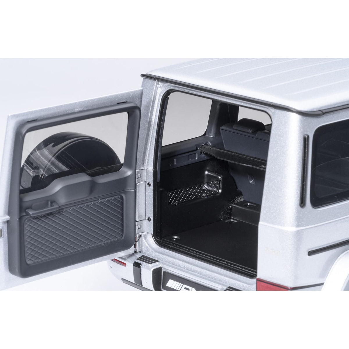 2019 Mercedes-Benz AMG G63 Iridium Silver Metallic 1/18 Model Car by Autoart-Autoart-ModelCars.com