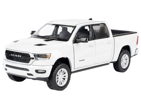2019 RAM 1500 Laramie Crew Cab Pickup Truck White "Timeless Legends" Series 1/24 Diecast Model Car by Motormax-Motormax-ModelCars.com
