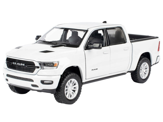 2019 RAM 1500 Laramie Crew Cab Pickup Truck White "Timeless Legends" Series 1/24 Diecast Model Car by Motormax-Motormax-ModelCars.com