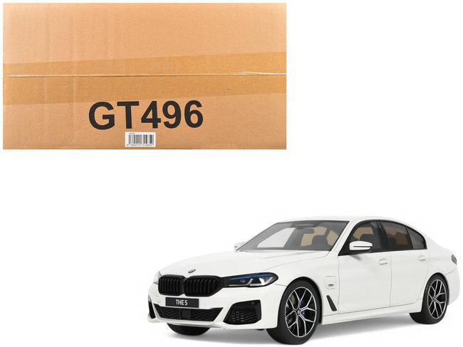 2023 BMW 545e xDrive M Sport Alpine White 1/18 Model Car by GT Spirit-GT Spirit-ModelCars.com