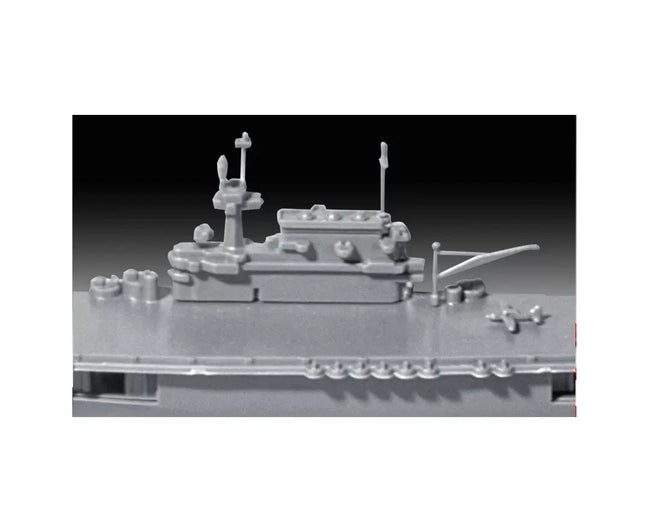 Revell 1/1200 USS EnterpriseCV6 - level 4