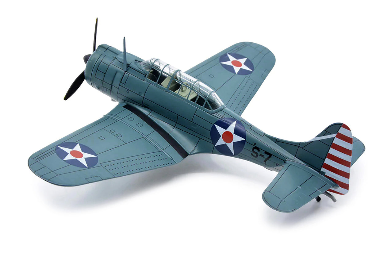 Douglass SBD-3 Dauntless Bomber Plane (United States Navy 1938) 1/72 Diecast Model by Warbirds of WWII - view 2