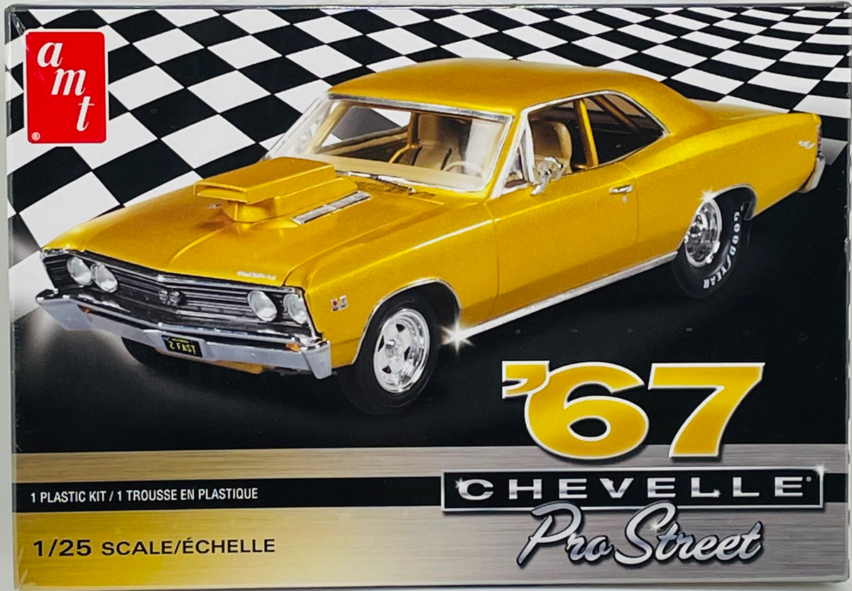 1967 CHEVY CHEVELLE PRO STREET GOLD PLASTIC MODEL KIT AMT AMT876M/12 SCALE 1:25