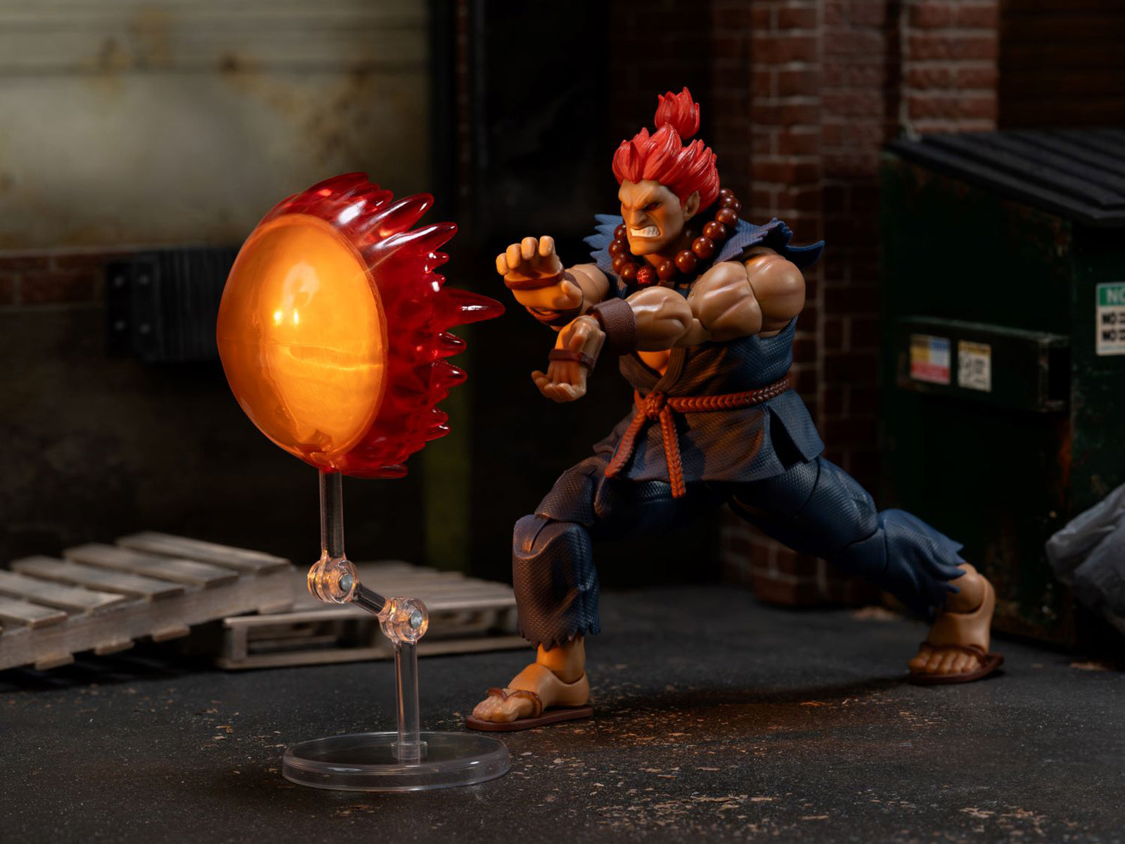 Akuma action figure with Hadoken, 36717-2__41178