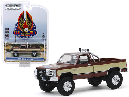 1982 GMC K-2500 Pickup Truck Brown Metallic with Gold Stripes "Fall Guy Stuntman Association" "The Fall Guy" (1981-1986) TV Series "Hollywood Series" Release 26 1/64 Diecast Model Car by Greenlight