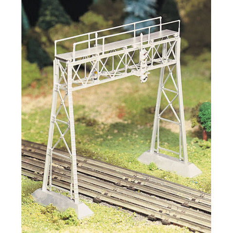 Bachmann Signal Bridge