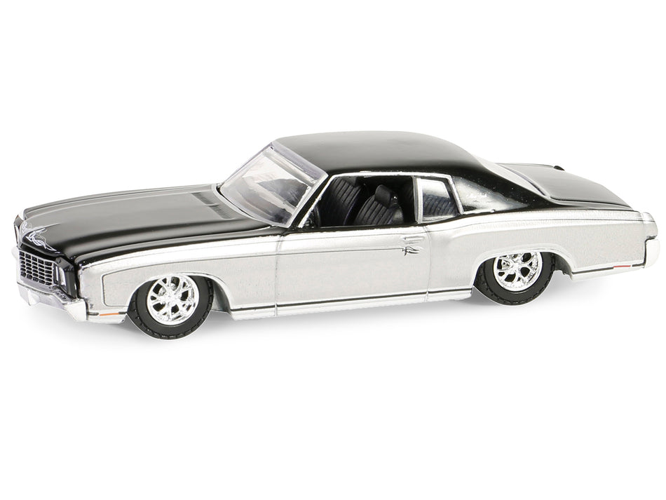 1972 Chevrolet Monte Carlo Lowrider Silver Metallic and Black "California Lowriders" Series 5 1/64 Diecast Model Car by Greenlight