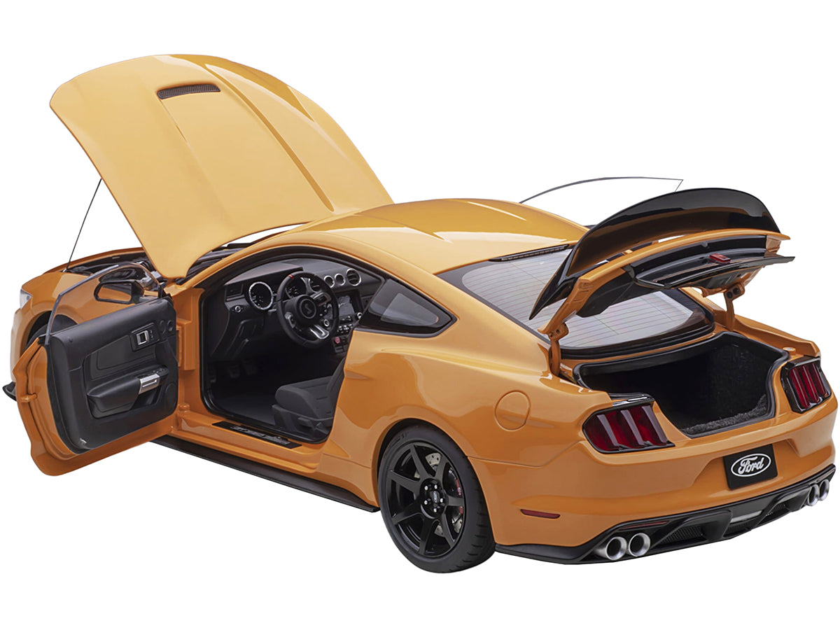 Ford Mustang Shelby GT-350R Orange Fury Metallic 1/18 Model Car by Autoart - view 2