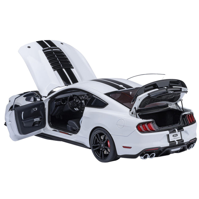 Ford Mustang Shelby GT500 Oxford White with Black Stripes 1/18 Model Car by Autoart