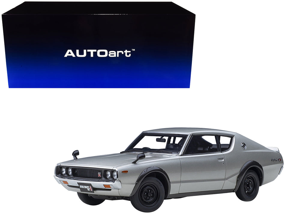 Nissan Skyline 2000GT-R (KPGC110) RHD (Right Hand Drive) Silver Metallic 1/18 Model Car by Autoart