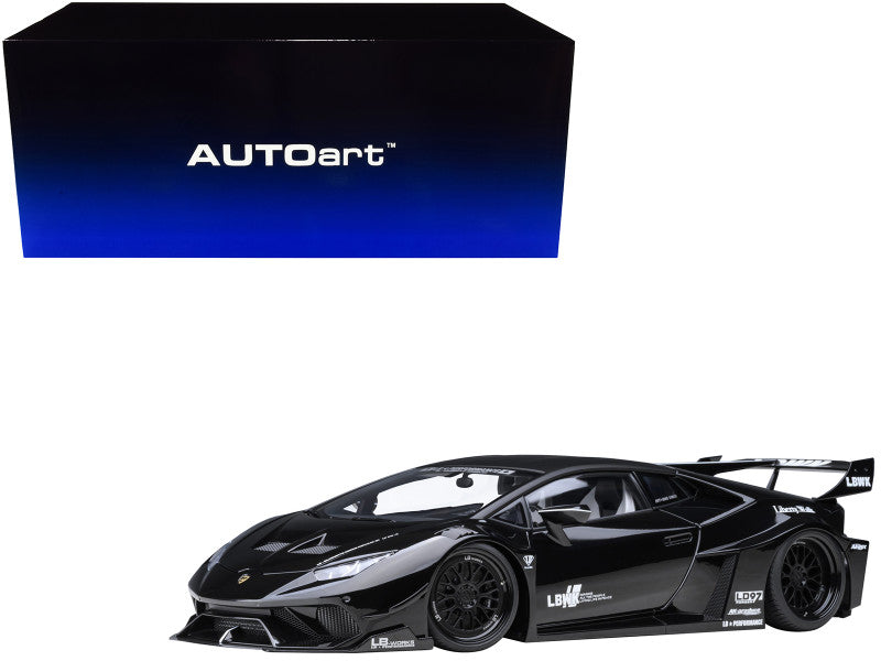 AUTOart black Lamborghini Huracan model