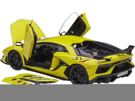 Lamborghini Aventador SVJ Giallo Tenerife / Pearl Yellow 1/18 Model Car by Autoart - view 2