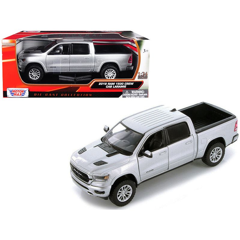 2019 RAM 1500 Laramie Crew Cab Pickup Truck Silver Metallic 1/24 Diecast Model Car by Motormax