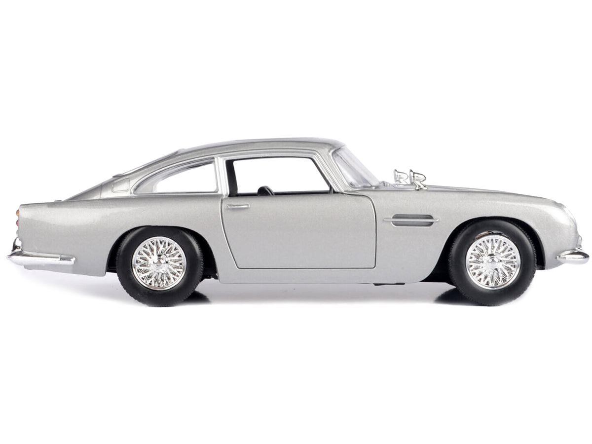 Aston Martin DB5 RHD (Right Hand Drive) Silver Metallic James Bond 007 "Goldfinger" (1964) Movie "James Bond Collection" Series 1/24 Diecast Model Car by Motormax - view 2