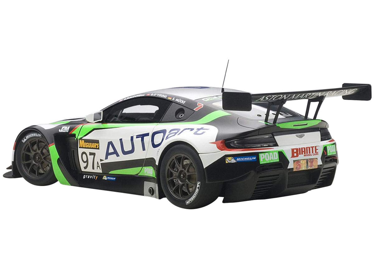 Aston Martin V12 Vantage Bathurst 12hour Endurance Race 2015 #97 A. Macdowall / D. O'Young / S. Mucke 1/18 Model Car by Autoart - view 4